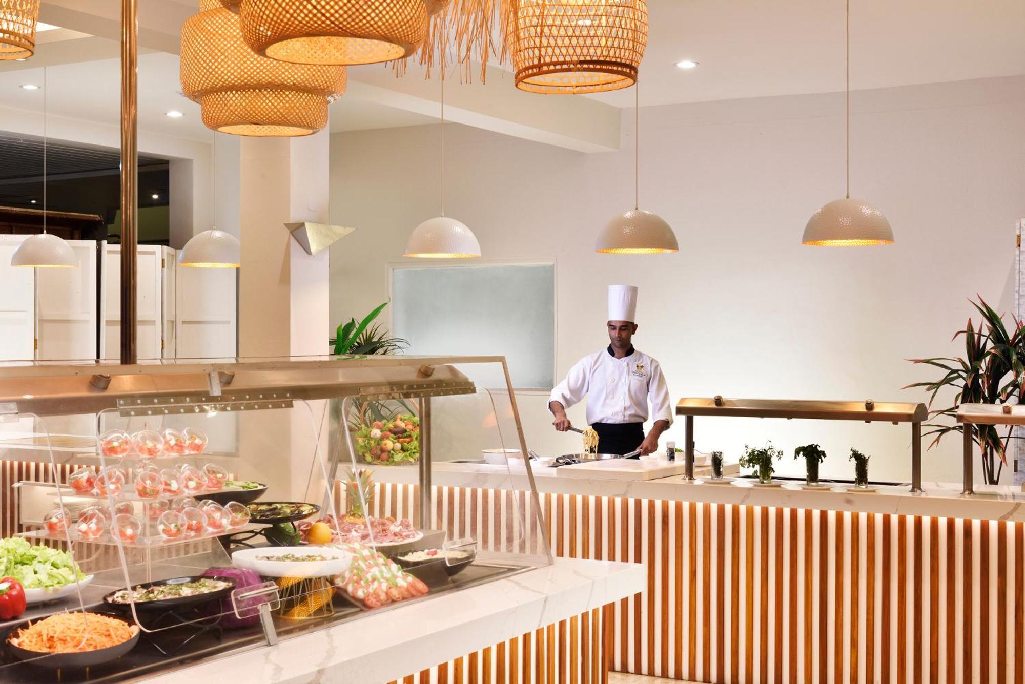 Coral Azur Beach Resort Mont Choisy מראה חיצוני תמונה