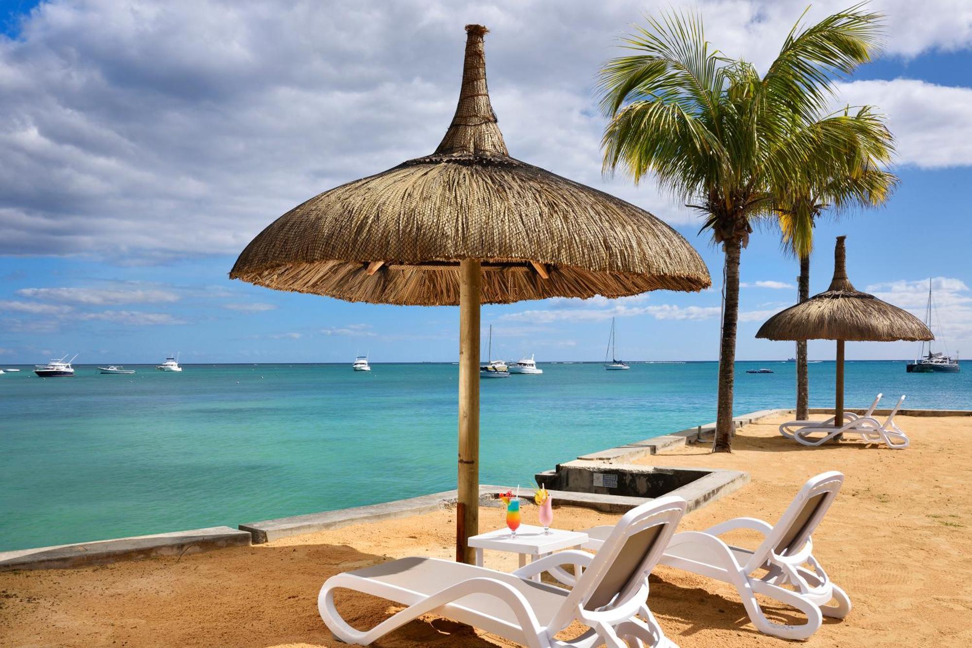 Coral Azur Beach Resort Mont Choisy מראה חיצוני תמונה