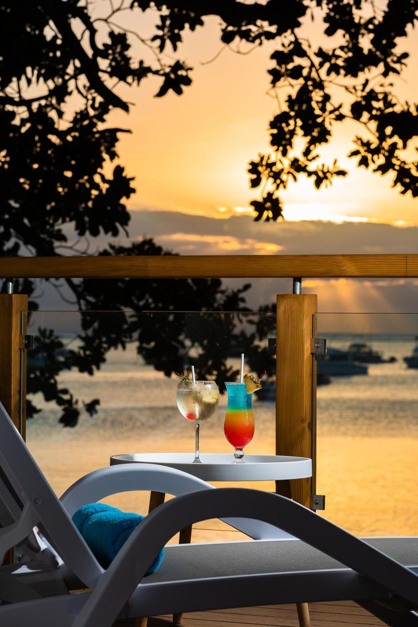 Coral Azur Beach Resort Mont Choisy מראה חיצוני תמונה